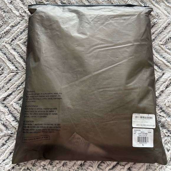 (SOLD) Essentials Fear of God Relaxed Crewneck - Picture 13 of 15